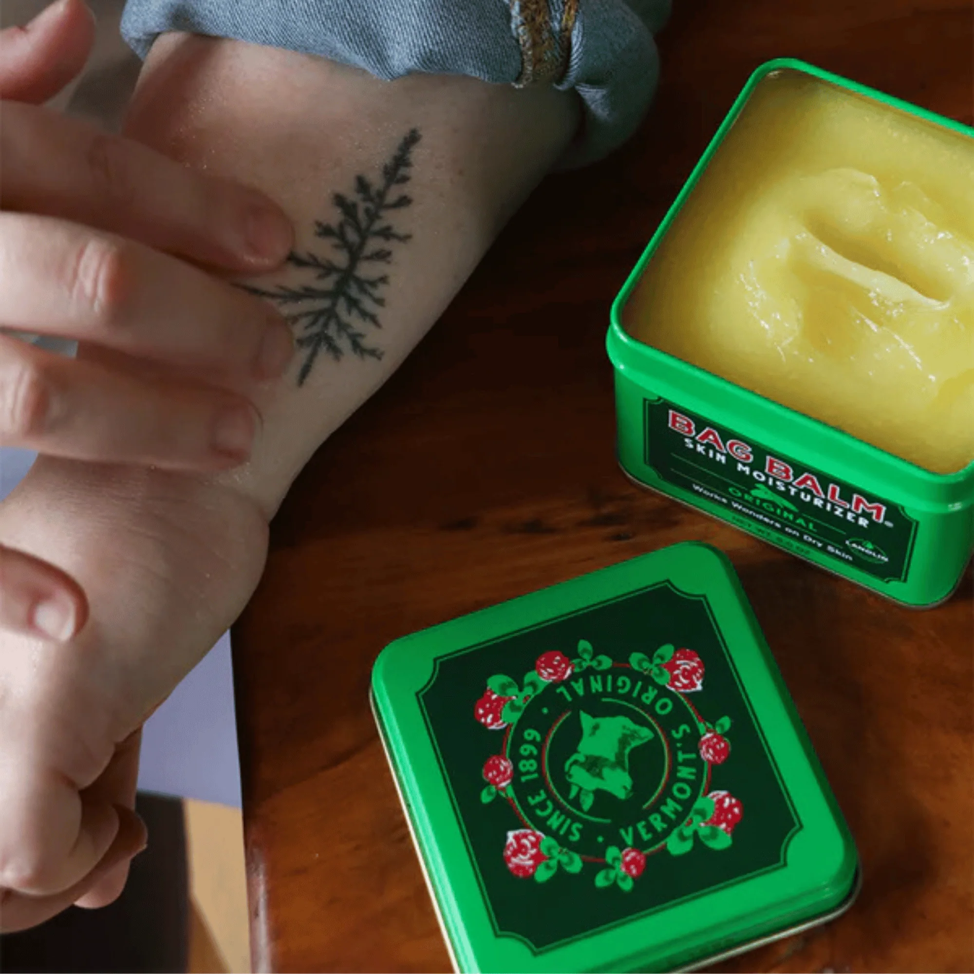 Bag Balm Tin (8 oz) #10074170 - Image 4