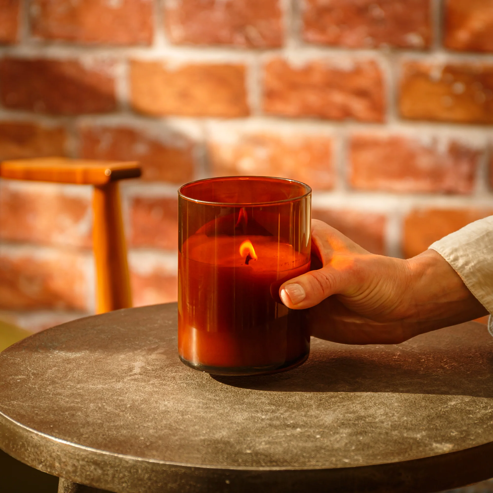 KOBO Dark Cassis Woodblock Candle (15 oz) #10076126 - Image 6