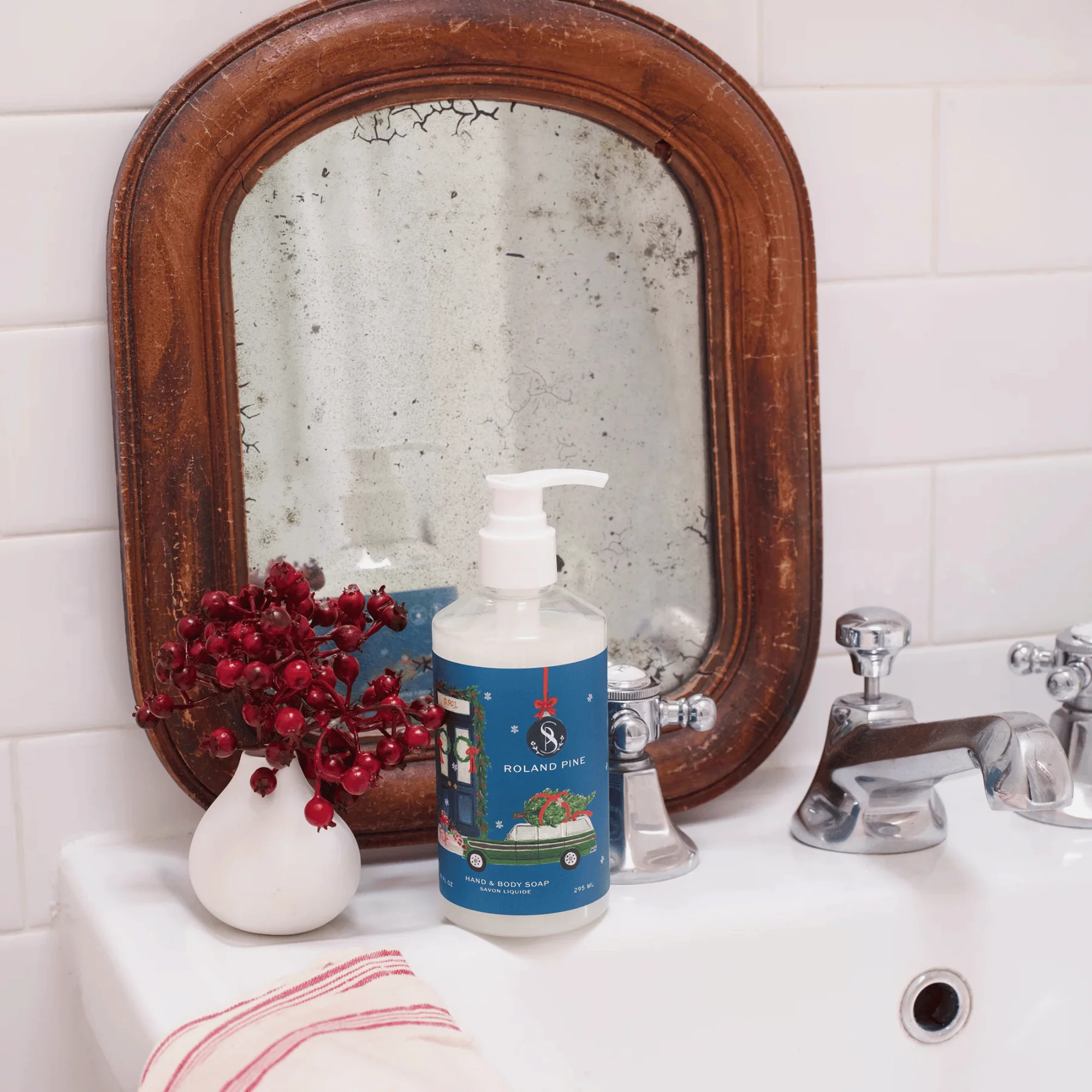 Soap & Paper Factory Home for the Holidays Roland Pine Hand & Body Wash (10 fl oz) #10090395 - Image 3